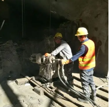 桑珠孜水下抗分散灌浆料特点 水下不分散注浆料介绍